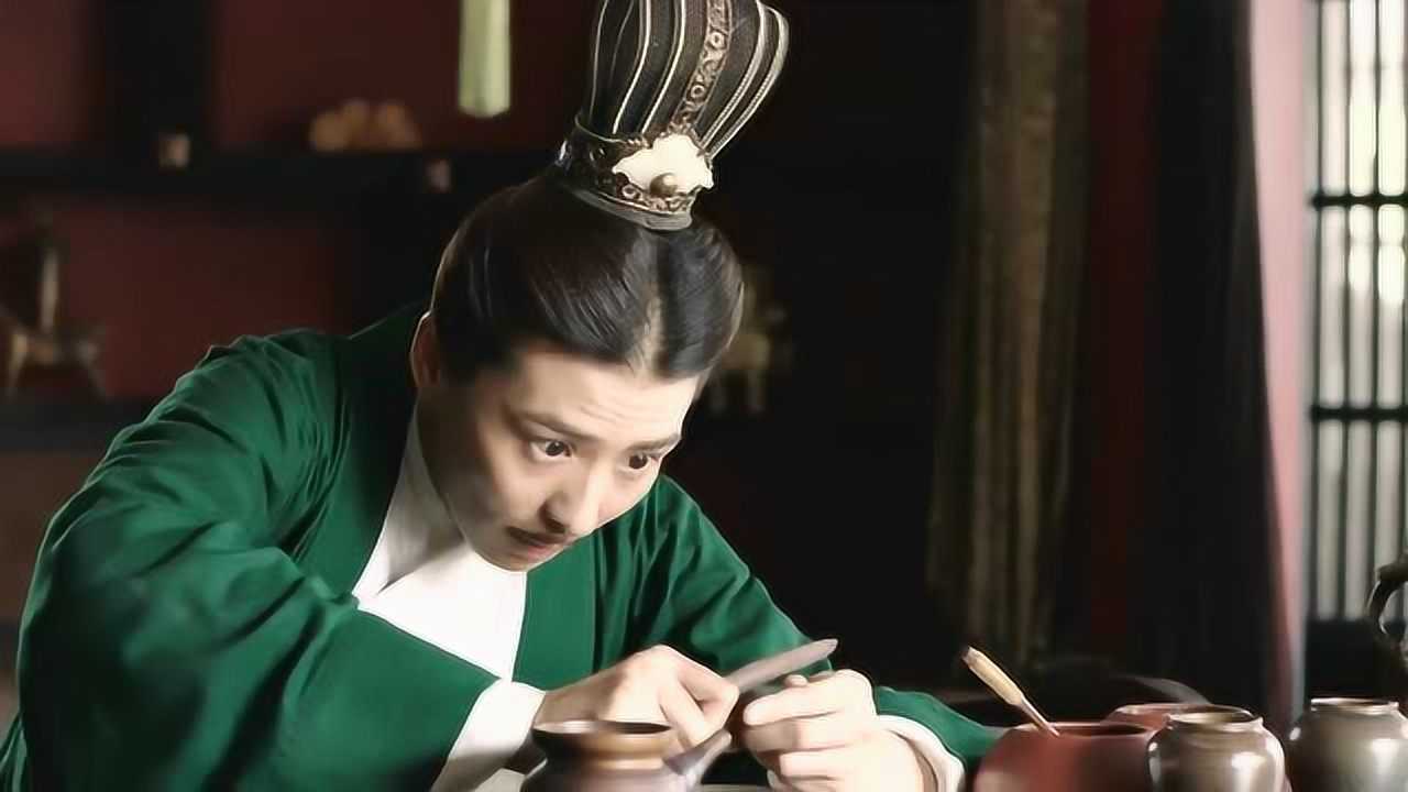 军师联盟前方军师那么紧急何晏你竟然在这玩这个