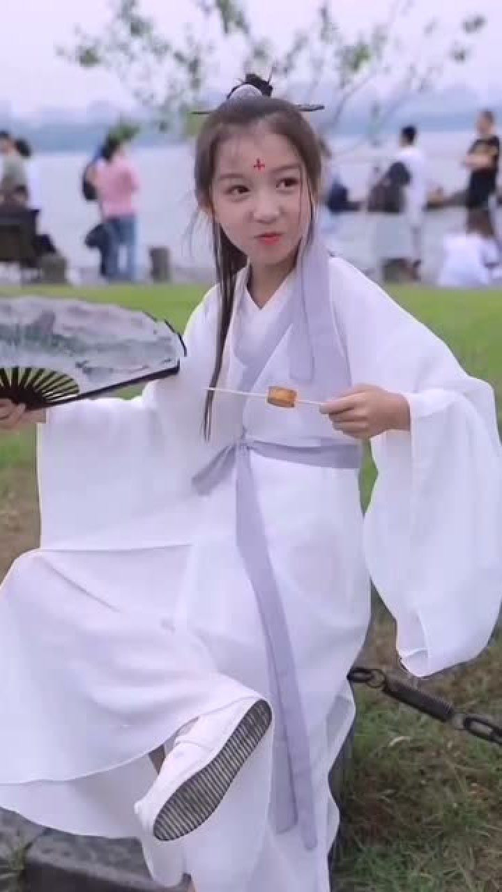 九岁的段依娜小麻豆一枚,仙仙哒美美哒!