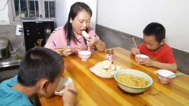 媳妇买了一袋面粉,做出来的奶香馒头,孩子却说没味道