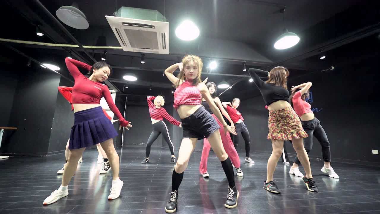 派澜 爵士舞《havana》指导老师:袁阳