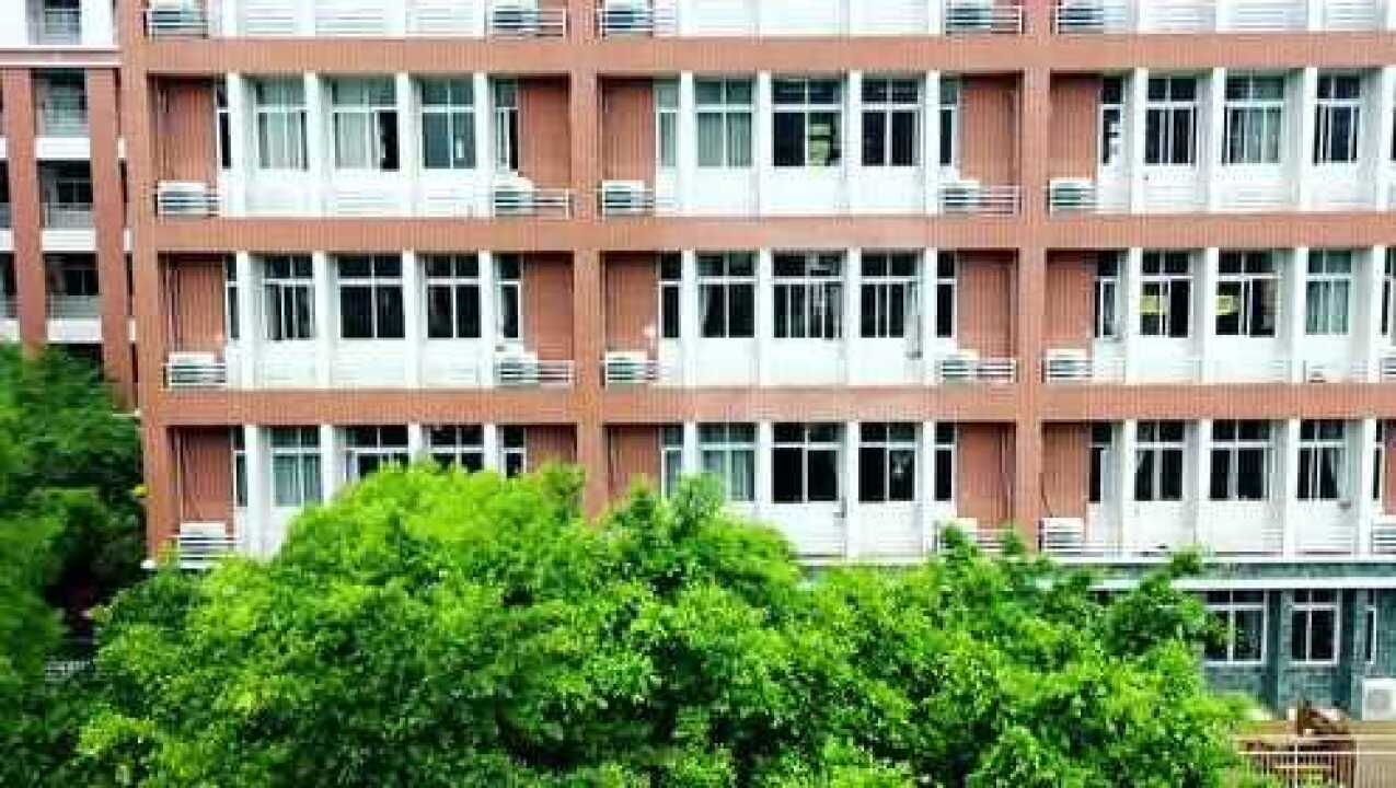 航拍附中--福建师大附中校园掠影