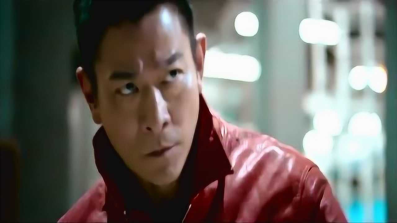 澳门风云3刀仔成功戏耍好多机器刀仔这些机器人好笨