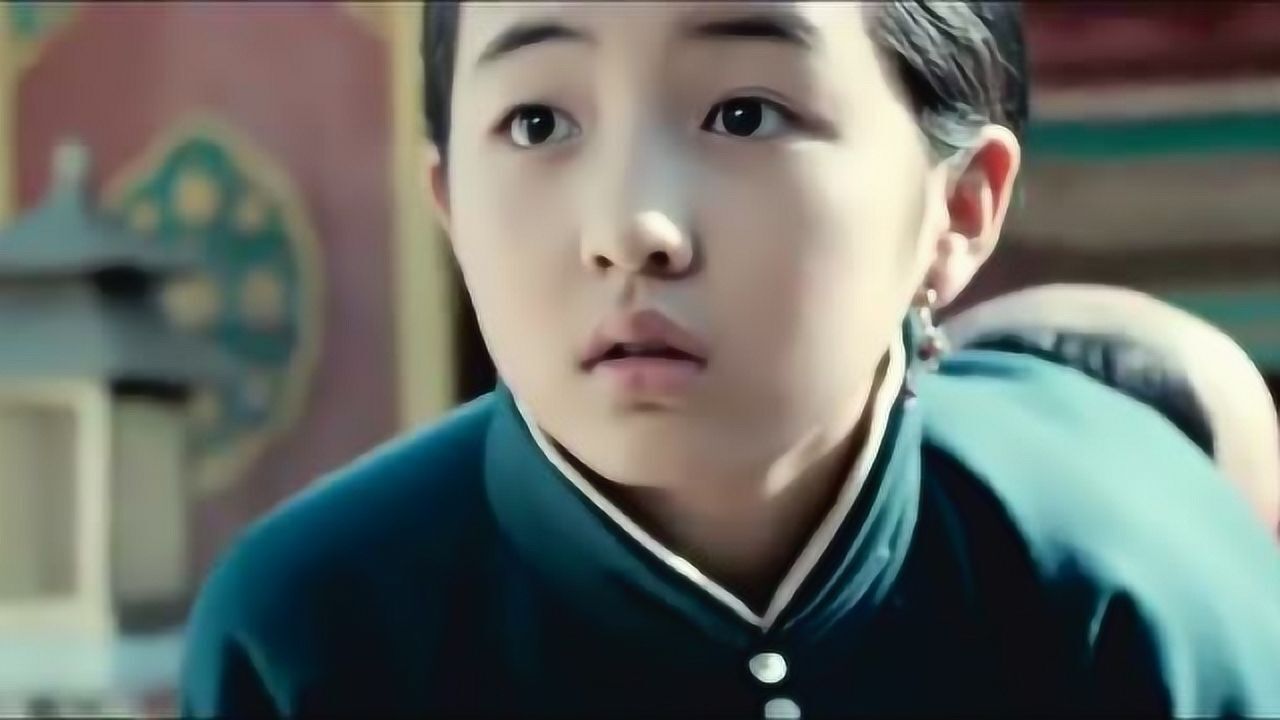 宫锁沉香张子枫初进宫却因去找一颗珠子被太监狠狠扇耳光