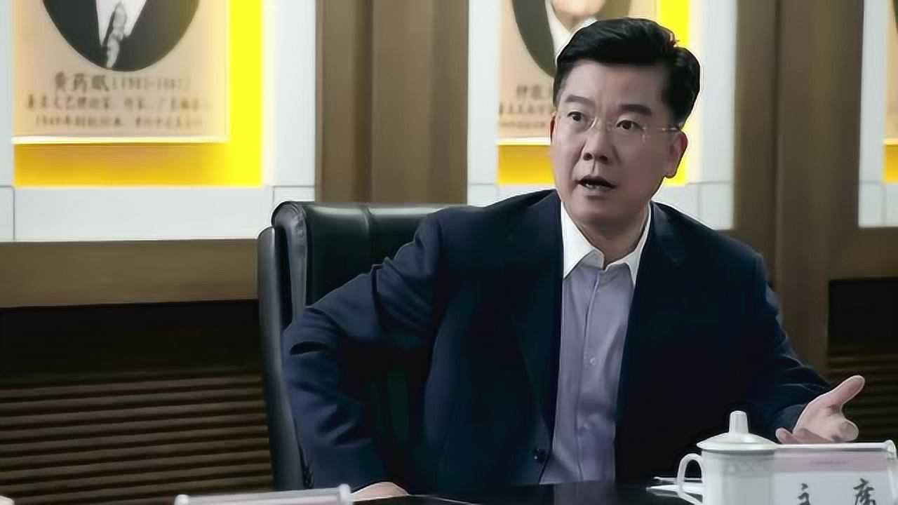 我的博士老公梁鸿名博士论文答辩中遭到导师质疑