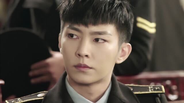 龙队长去赌坊找沙爷遇阻,克服重重难关