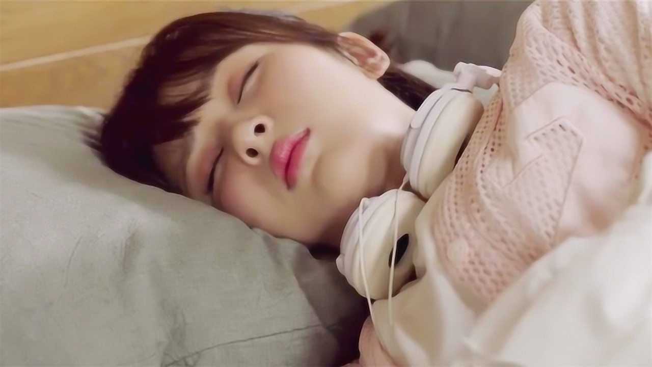 亲爱的热爱的杨紫打瞌睡醒后发现和小米睡一起李现立刻黑脸