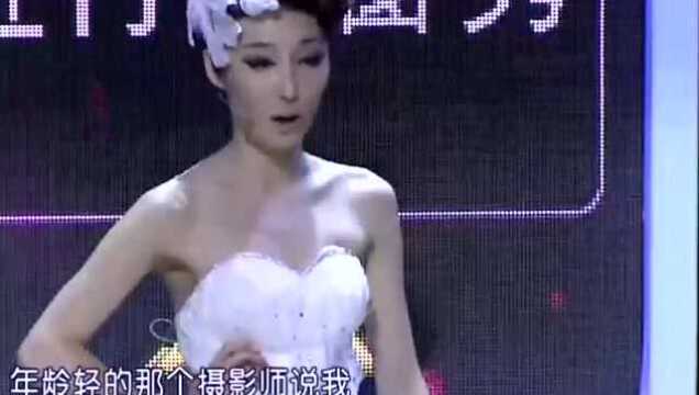 哪行都不好干!美女模特遭小孩拽裙子,差点走光!