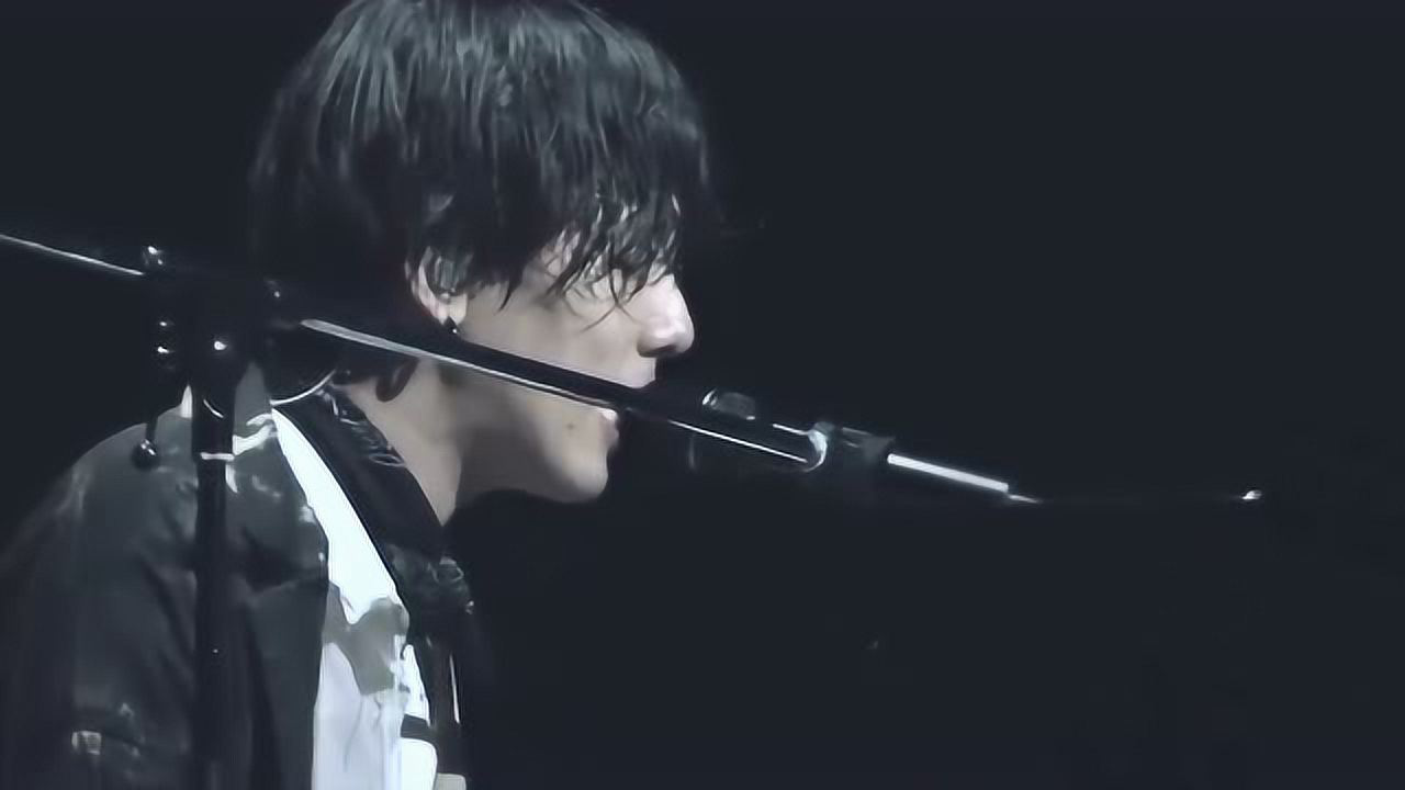 radwimps《sparkle》这首歌是电影《你的名字》