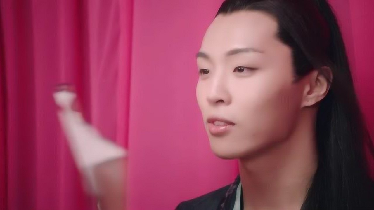 哦我的皇帝陛下尚羽用尽办法想见的花魁仙竟是苏寻仙太扯了