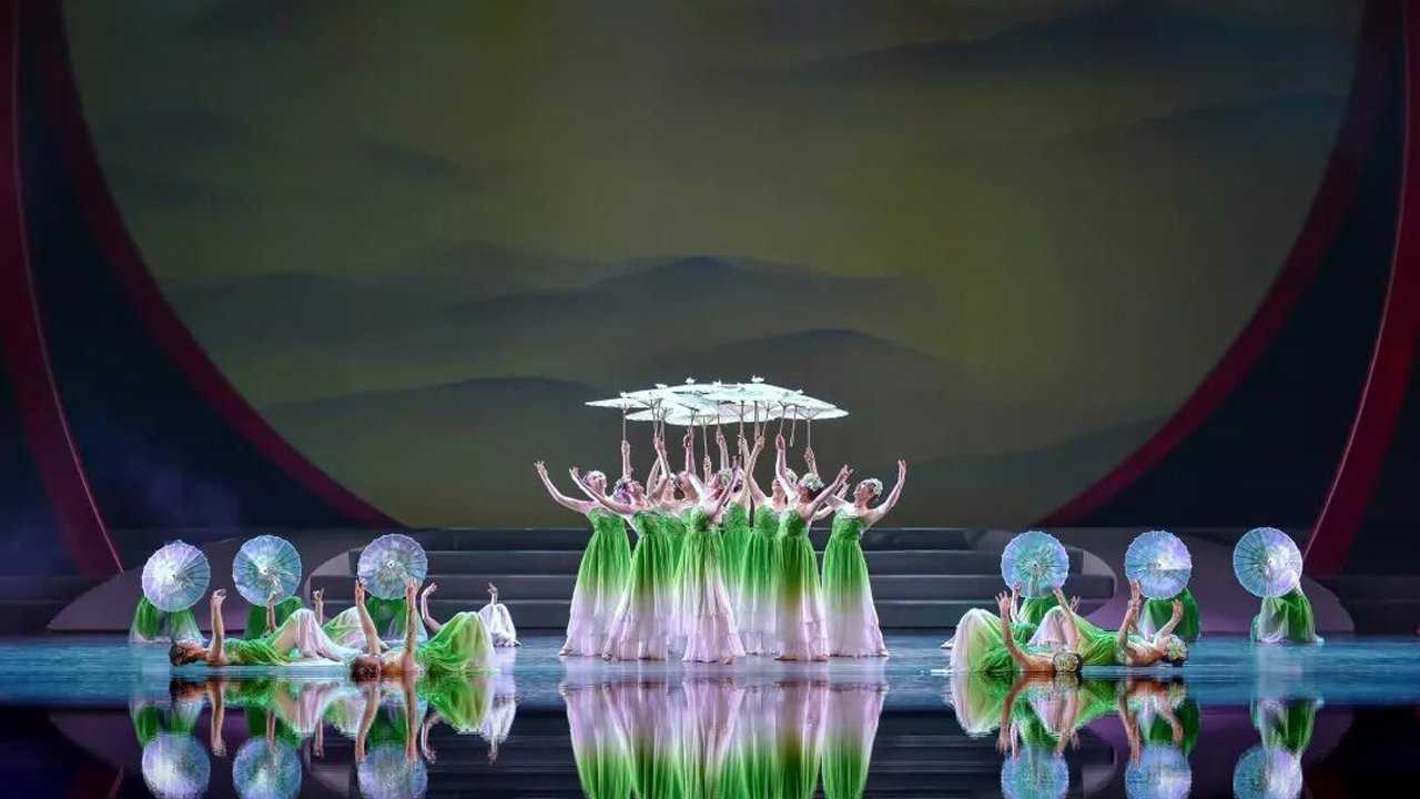 李薇舞蹈工作室演出展示《茉莉花开》合集