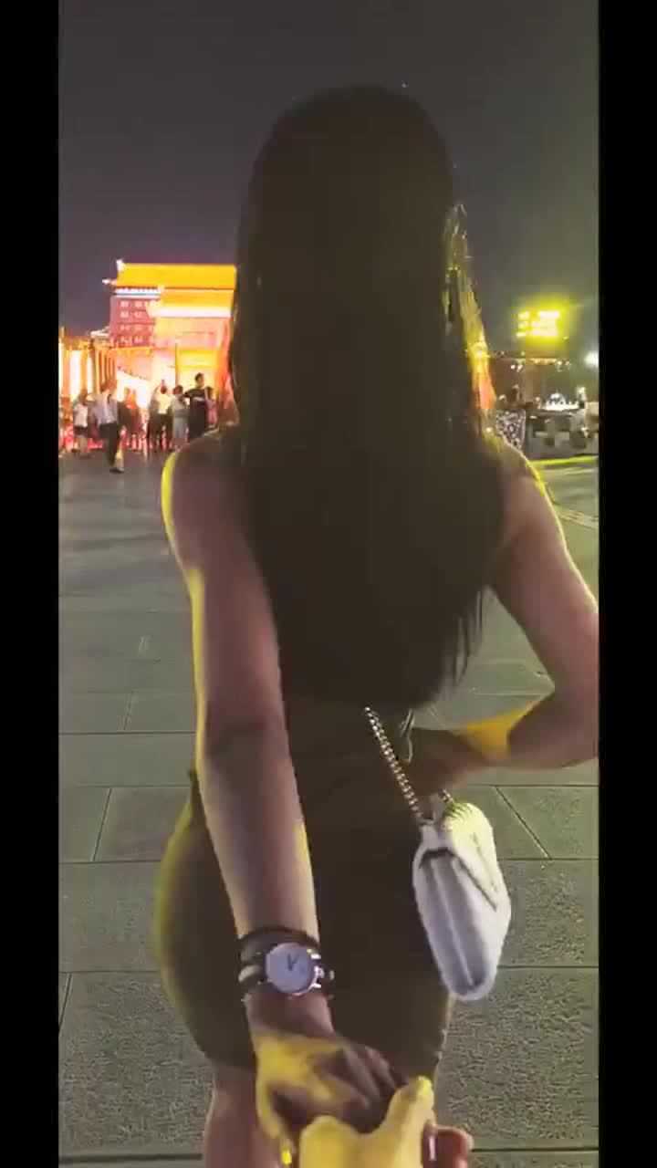 暖心的牵手,假装自己有女朋友系列