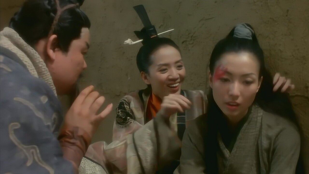 钟无艳齐宣王请钟无艳出山钟无艳趁机提要求先给我按摩肩膀