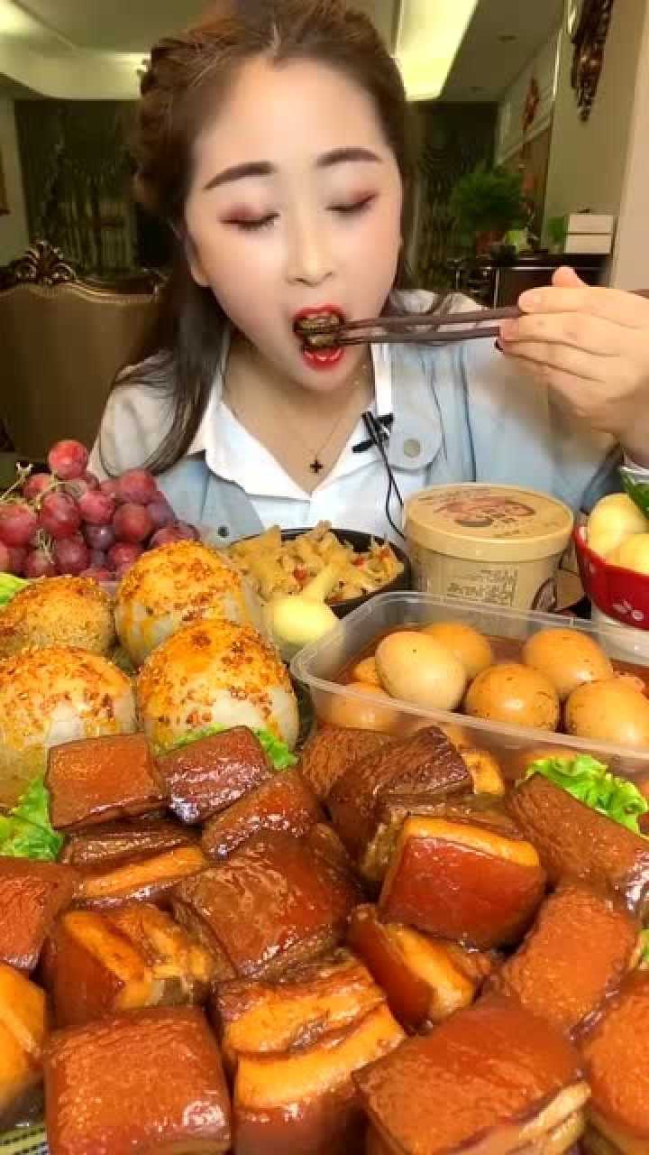 肥的流油的红烧肉美女一口一个这样的鸡蛋谁能吃的下去