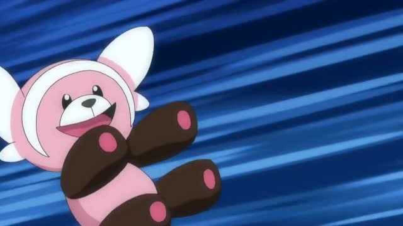 可爱的穿着熊被恶食大王残忍的殴打看着令人心疼