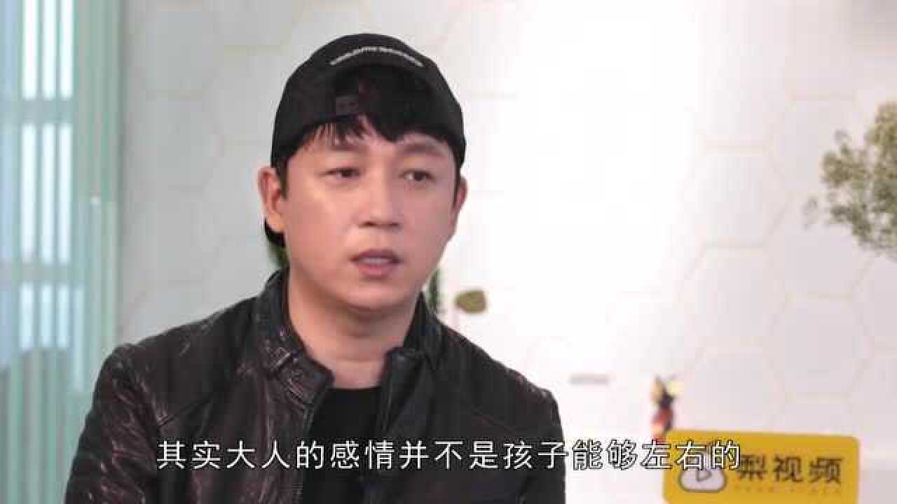 潘粵明兒子完全繼承父母長相優點,10歲的頂頂身高快趕超董潔