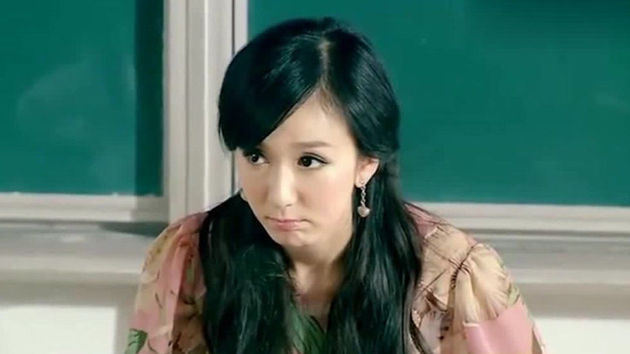 爱情公寓胡一菲第一次当老师这装扮真是笑死人了1