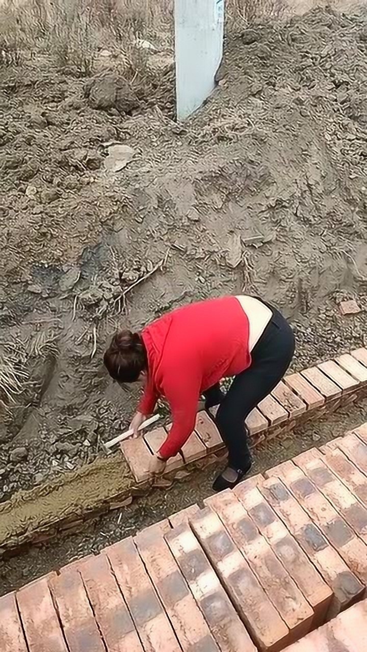 女人干活一样不输给男人