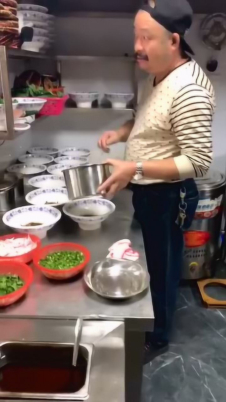乞丐遇掌勺，一个敲碗一个敲盆，天涯何处觅知音啊！_高清1080P在线观看平台_腾讯视频