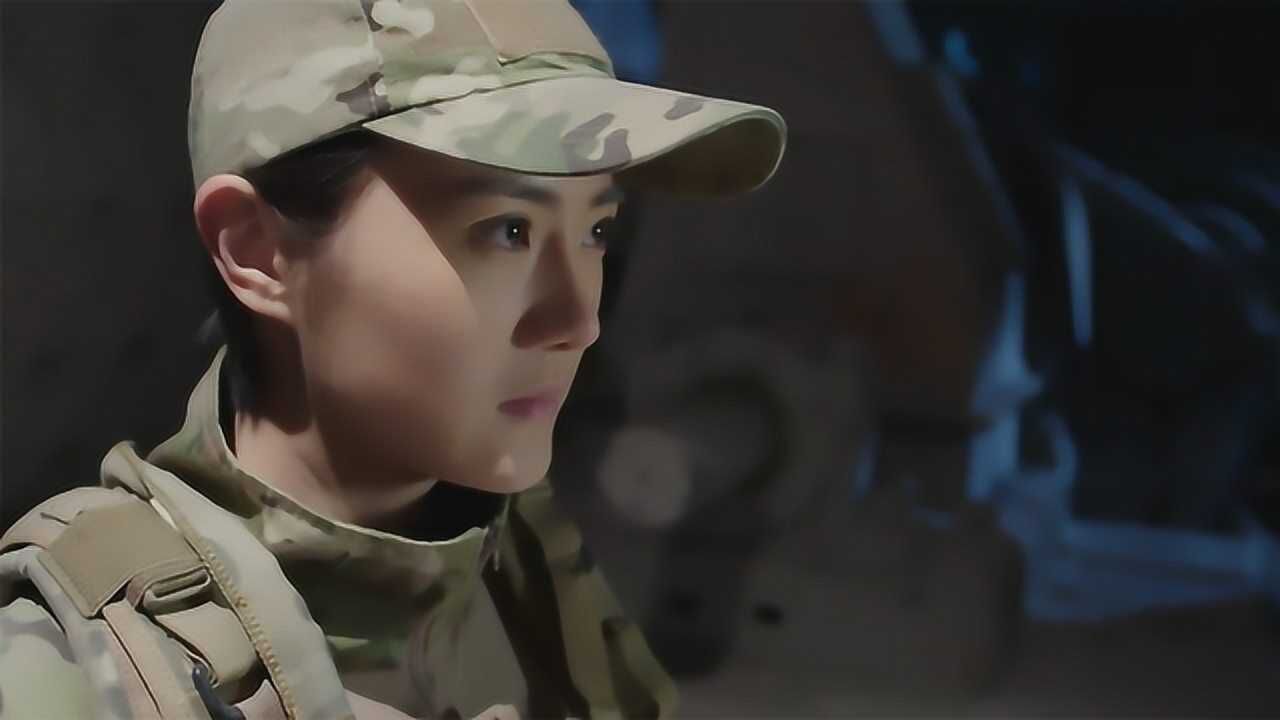 特种兵之霹雳火35 高胜寒告诉蓝妞妈妈去世,夏初卑微求爱,却再次遭拒