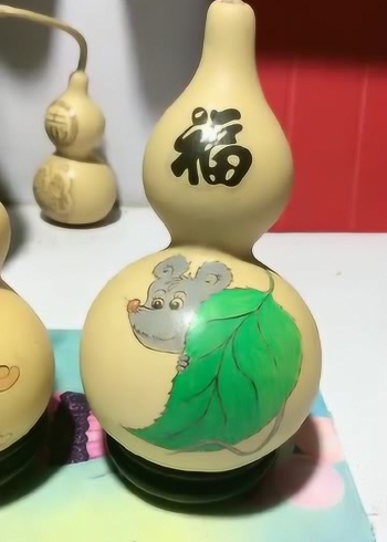 精致的小老鼠葫芦烙画,看完的这一刻,立刻喜欢上它