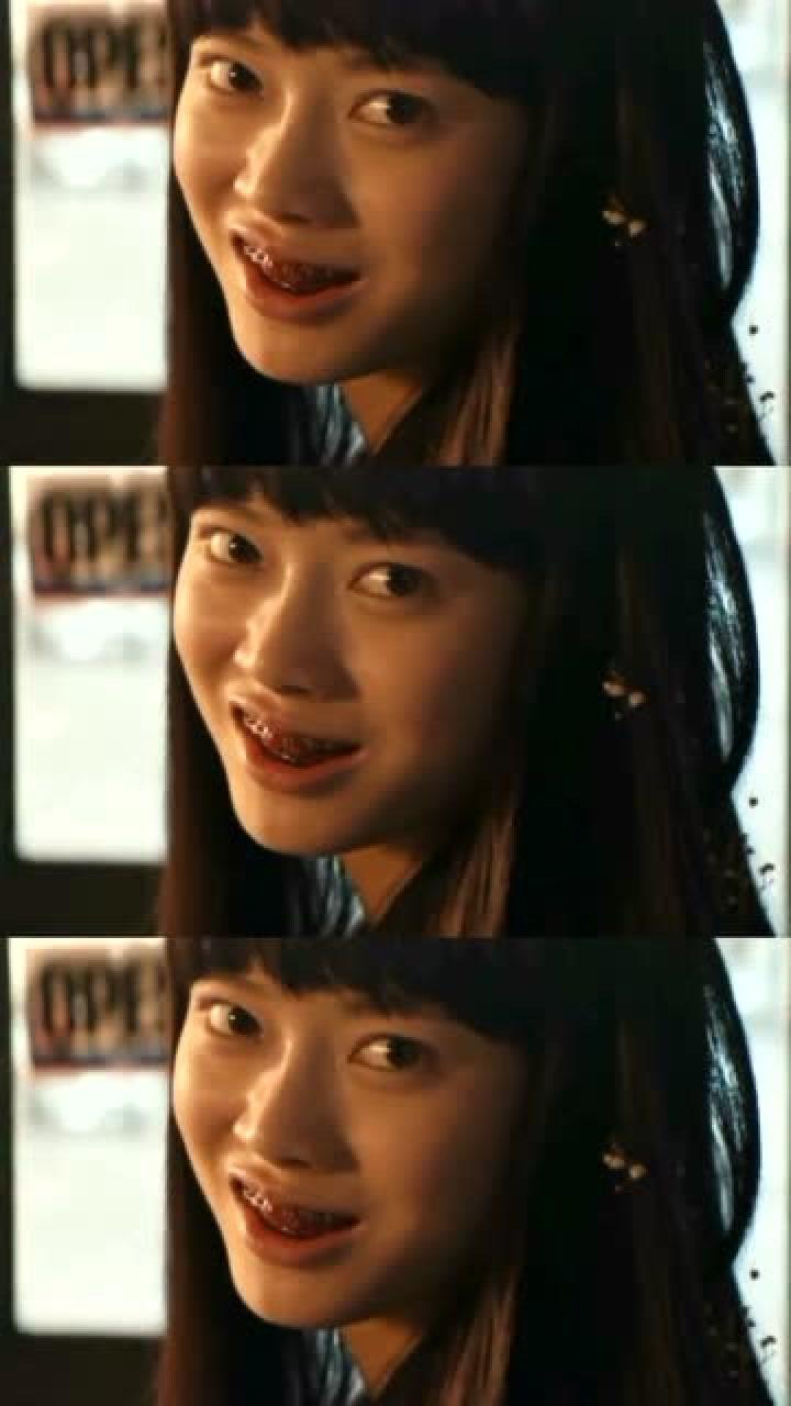 牙套妹,脑袋开花!