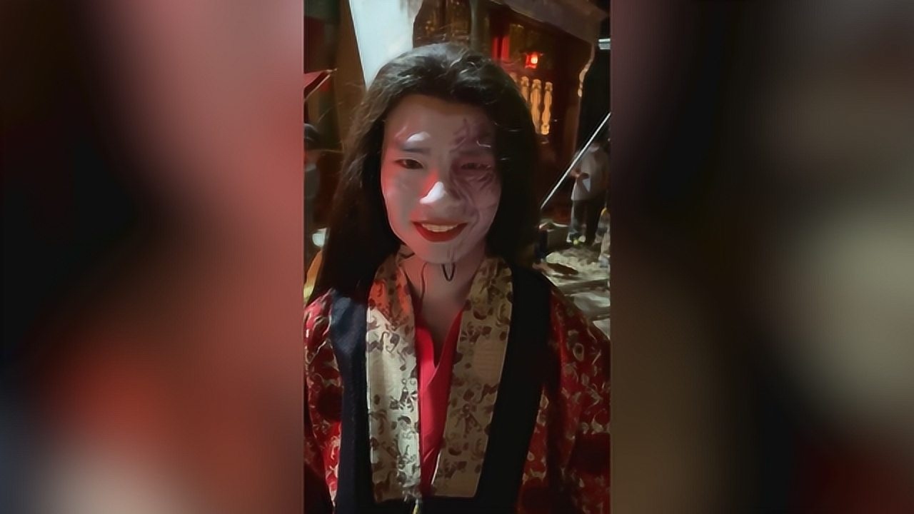 电影中长发女鬼真面目曝光,正脸一点都不吓人