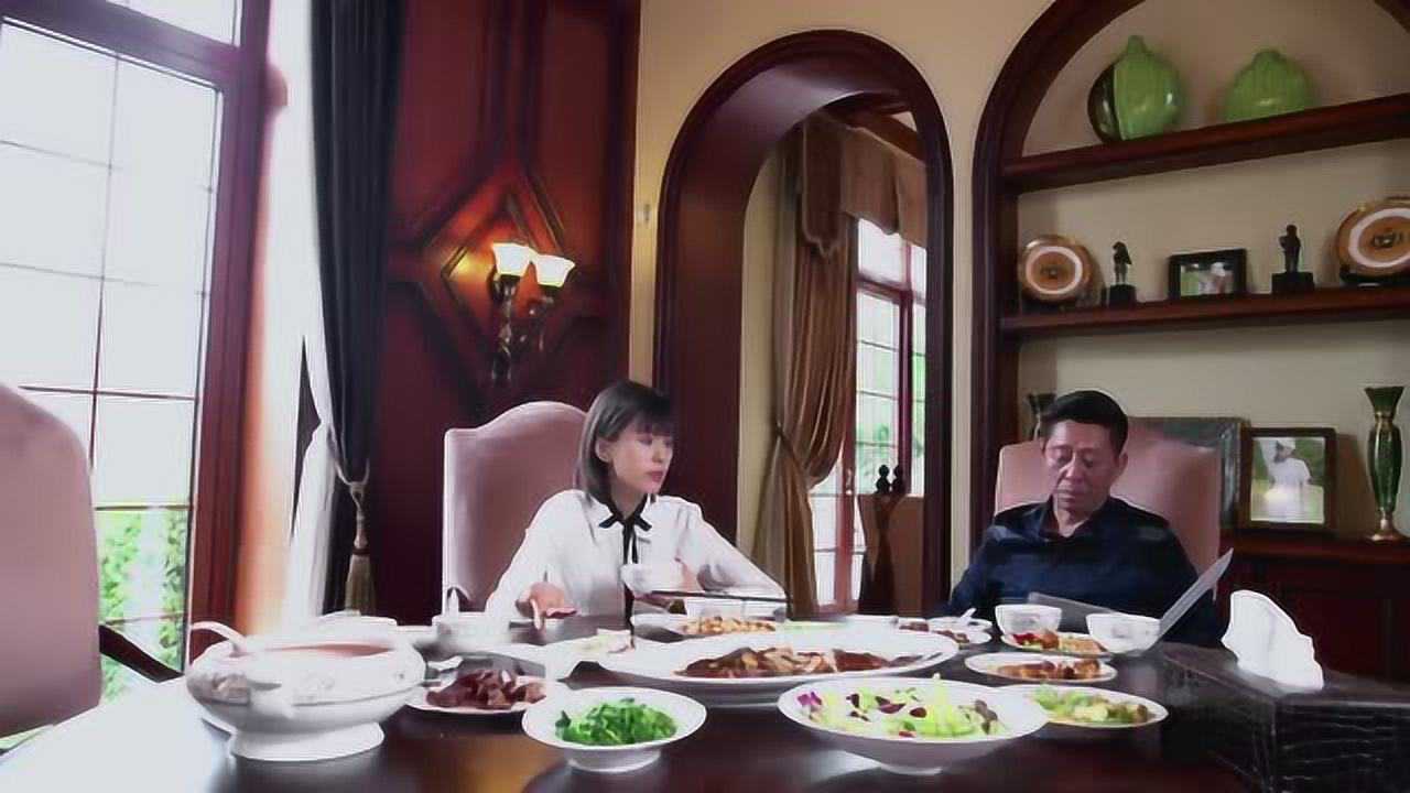 欢乐颂:小曲做生意回家吃饭,曲父一番指点,说的太精辟!