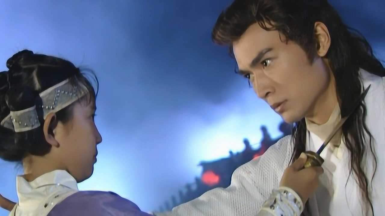 龙小云耍阴招对付李寻欢,幸好惊鸿仙子赶到,仙子:他是个恶魔!