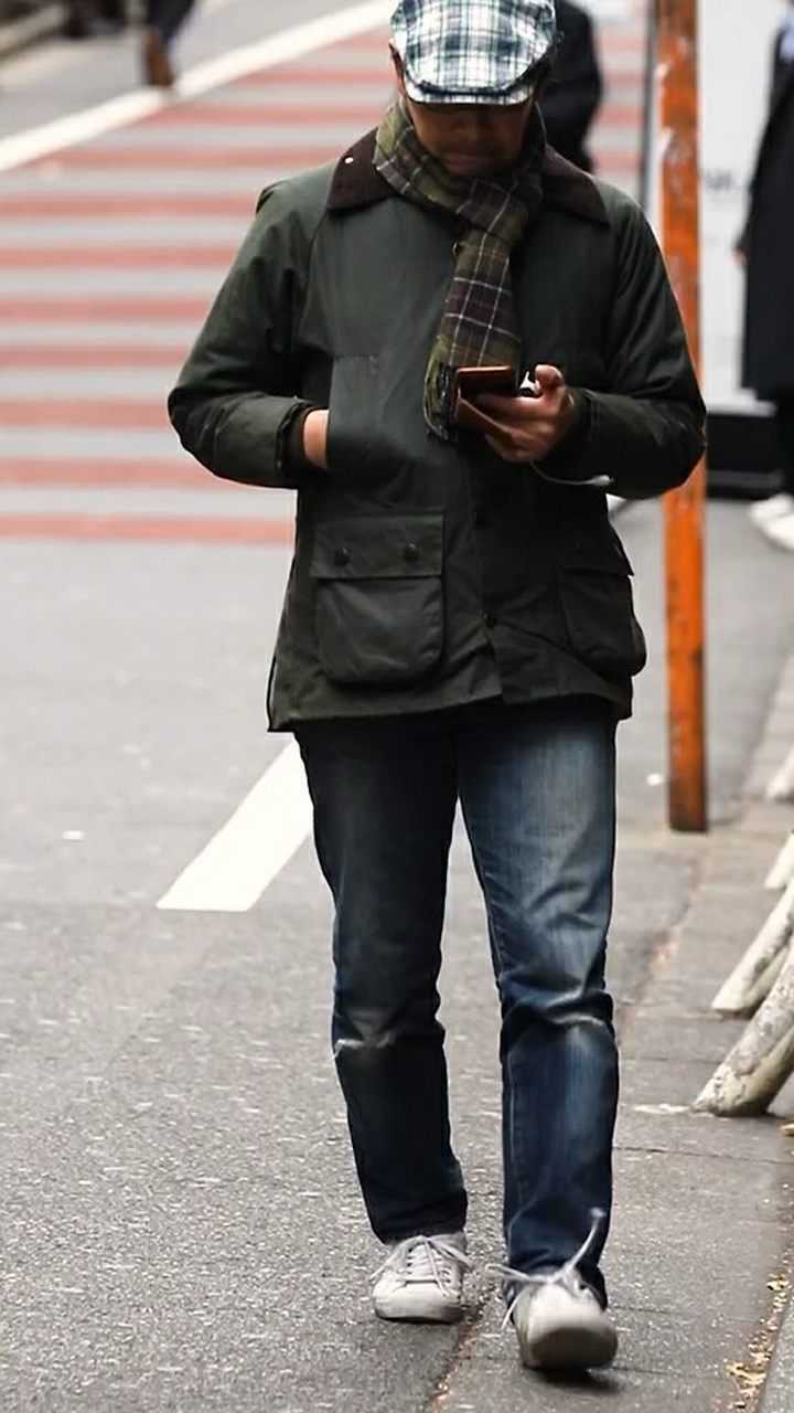 又是一位穿barbour的大叔 ,论油蜡夹克的百搭属性