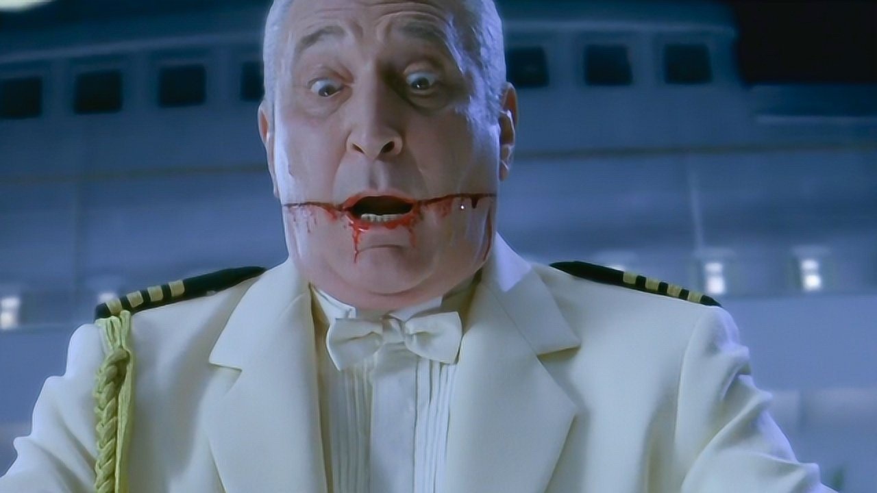 一根钢丝横扫游轮,乘客们瞬间尸首分离! 经典恐怖惊悚电影《幽灵船》