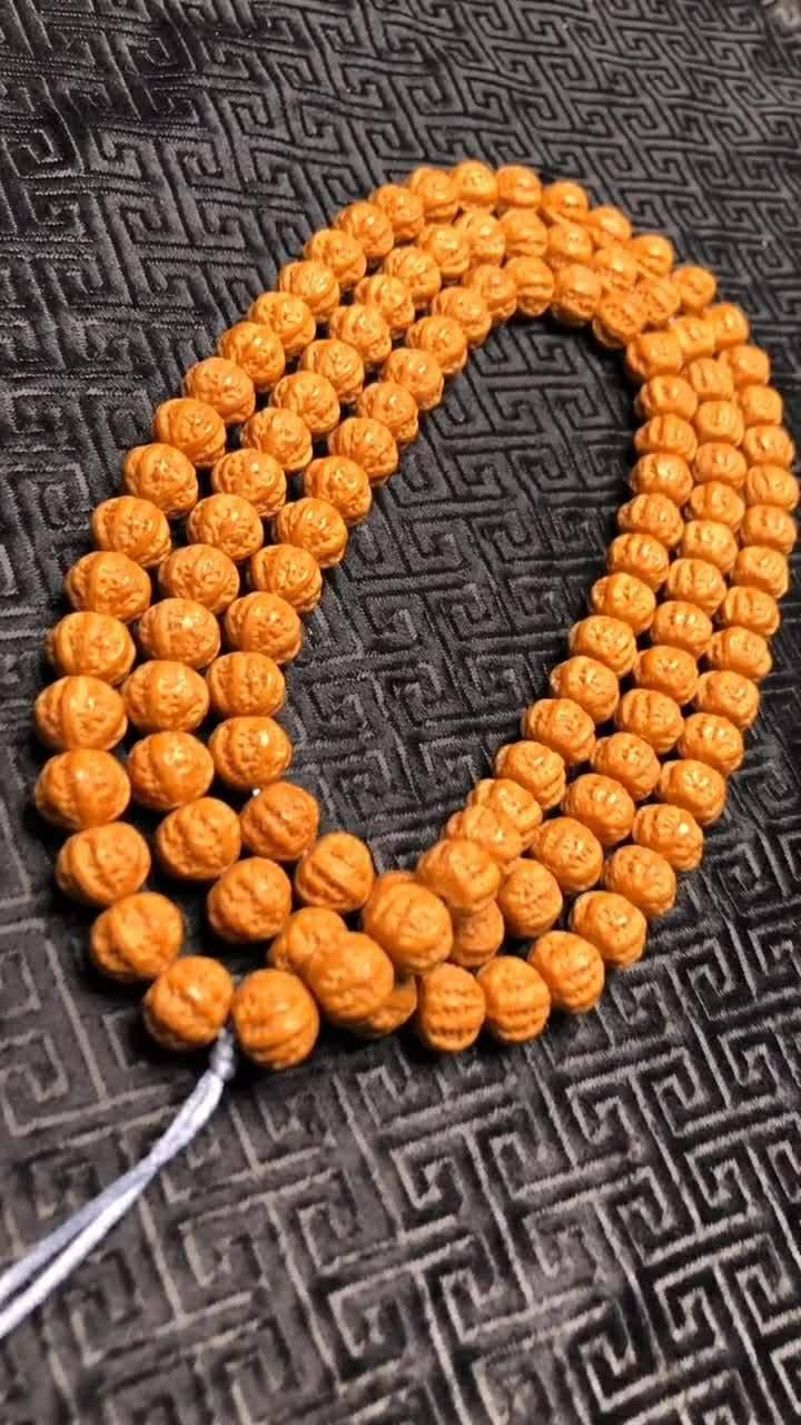 猴头雕刻八楞小珠子脖挂,高油密,皮质漂亮
