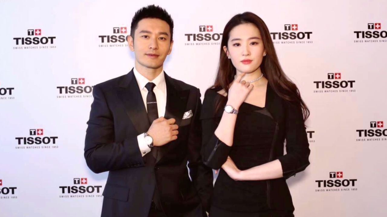 黄晓明刘亦菲往事上热搜,曾跳瀑布救下女方,多年后再相见同框采访互评