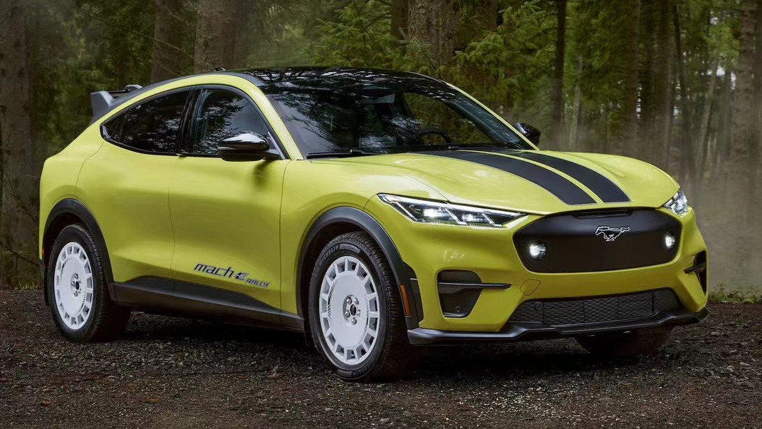 2024款福特野马mach-e全面升级,续航最高320英里,哪款