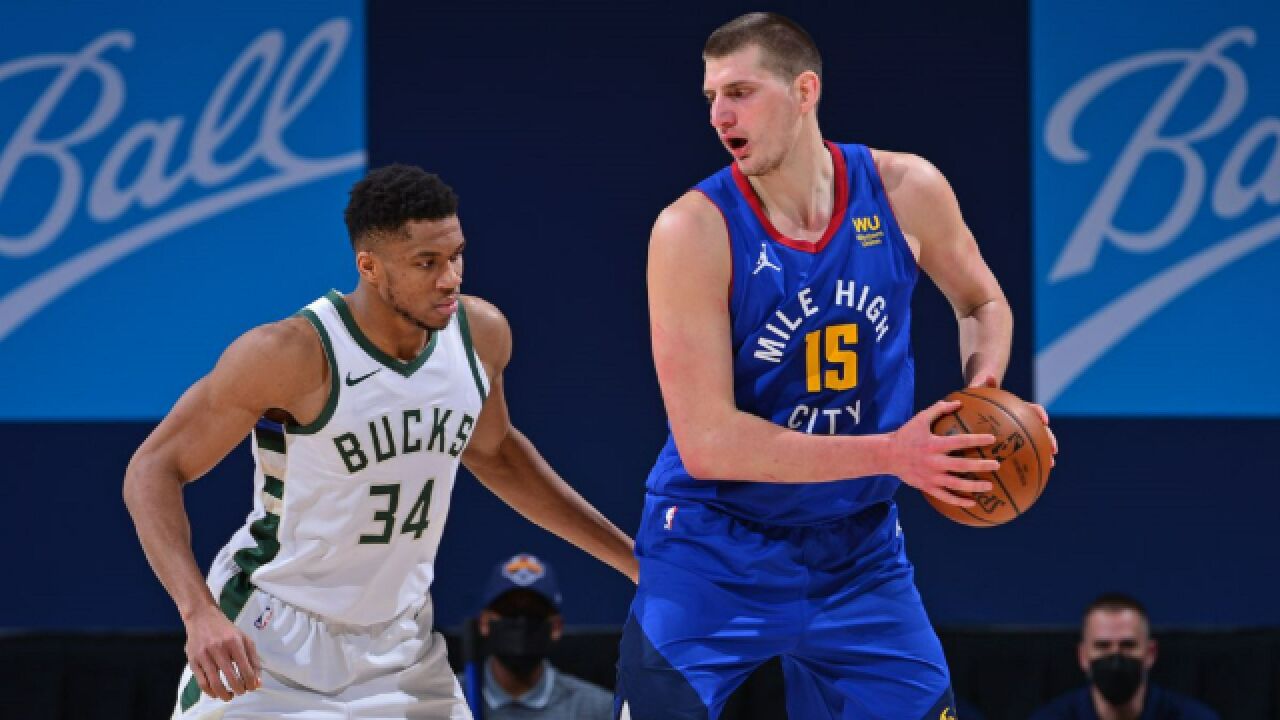 全部拉开!约基奇疯狂单挑字母哥:让你见识下两届mvp的威力