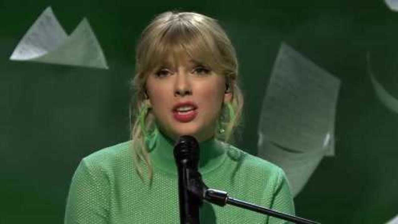 Taylor泰勒斯威夫特演唱歌曲《情人》，台下全部粉丝为她鼓掌_高清1080P在线观看平台_腾讯视频