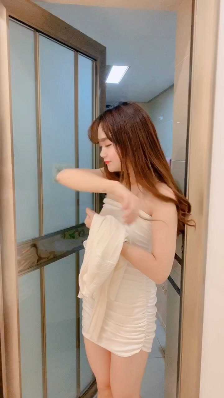 女生洗完澡vs男生洗完澡，太形象了_高清