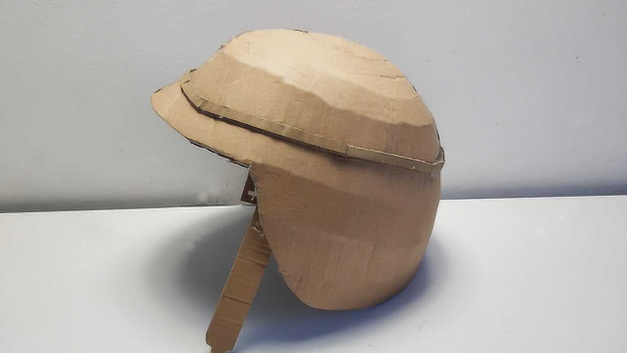 自制绝地求生中二级头头盔模型,用废纸箱就可以做,这也太强了