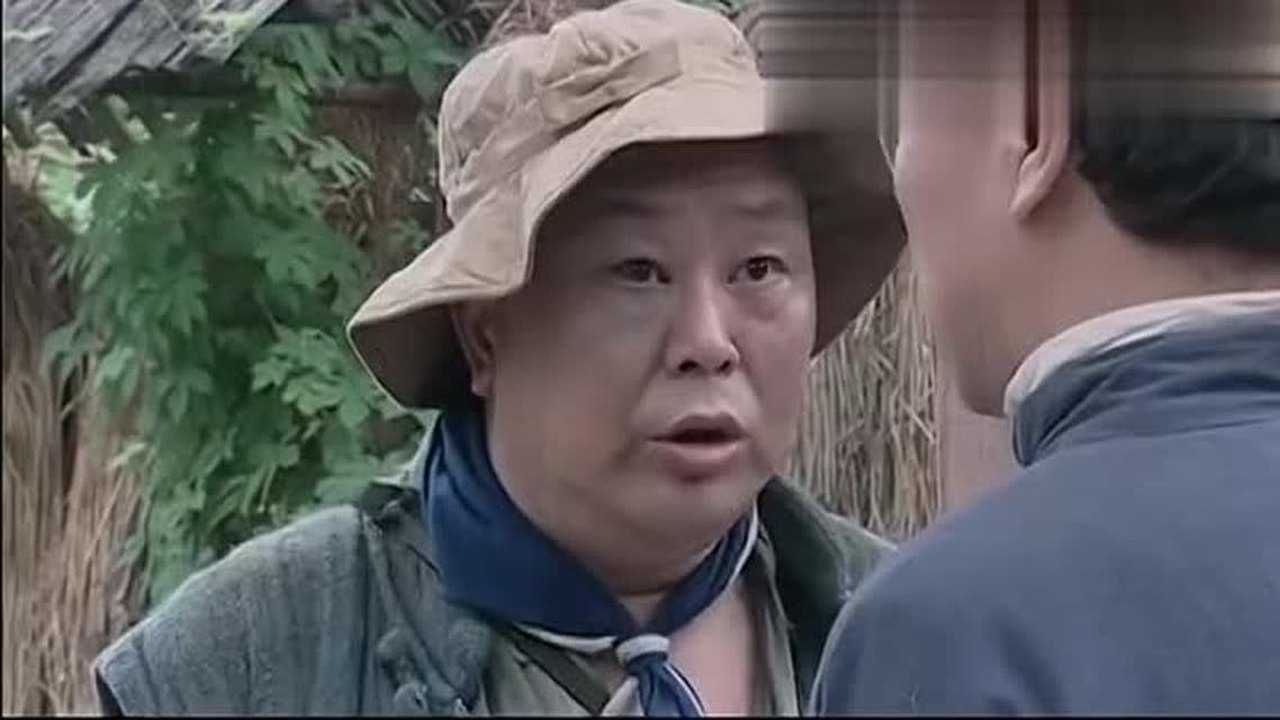 王保长新篇三娃子抓到潘驼背把柄驼背只好拿吃的收买瓜娃子