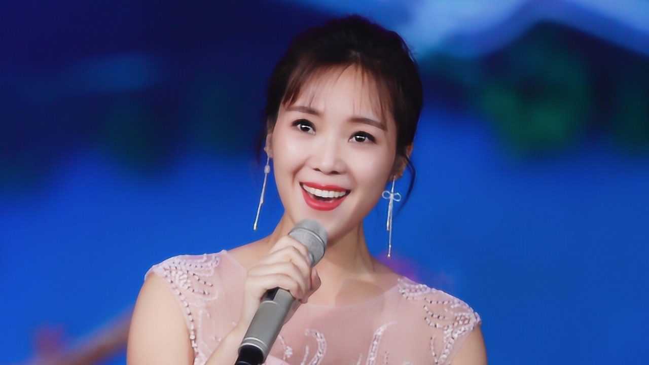 云朵大型清唱现场,没有百万调音师也惊艳四座,实力上演开口跪!