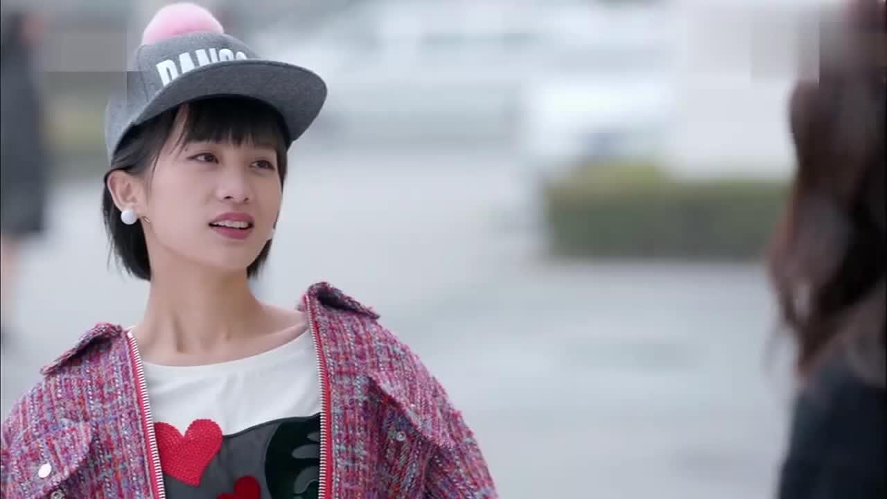 谈判官童恬恬得知姐姐与谢晓飞关系向姐姐索要保密费