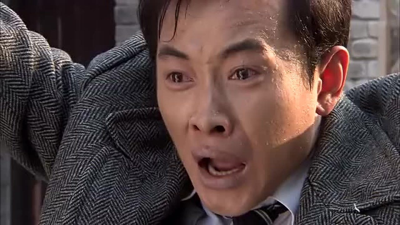 日本女杀手冷血无情杀害枪侠亲人一走了之枪侠死死抓住脚不放