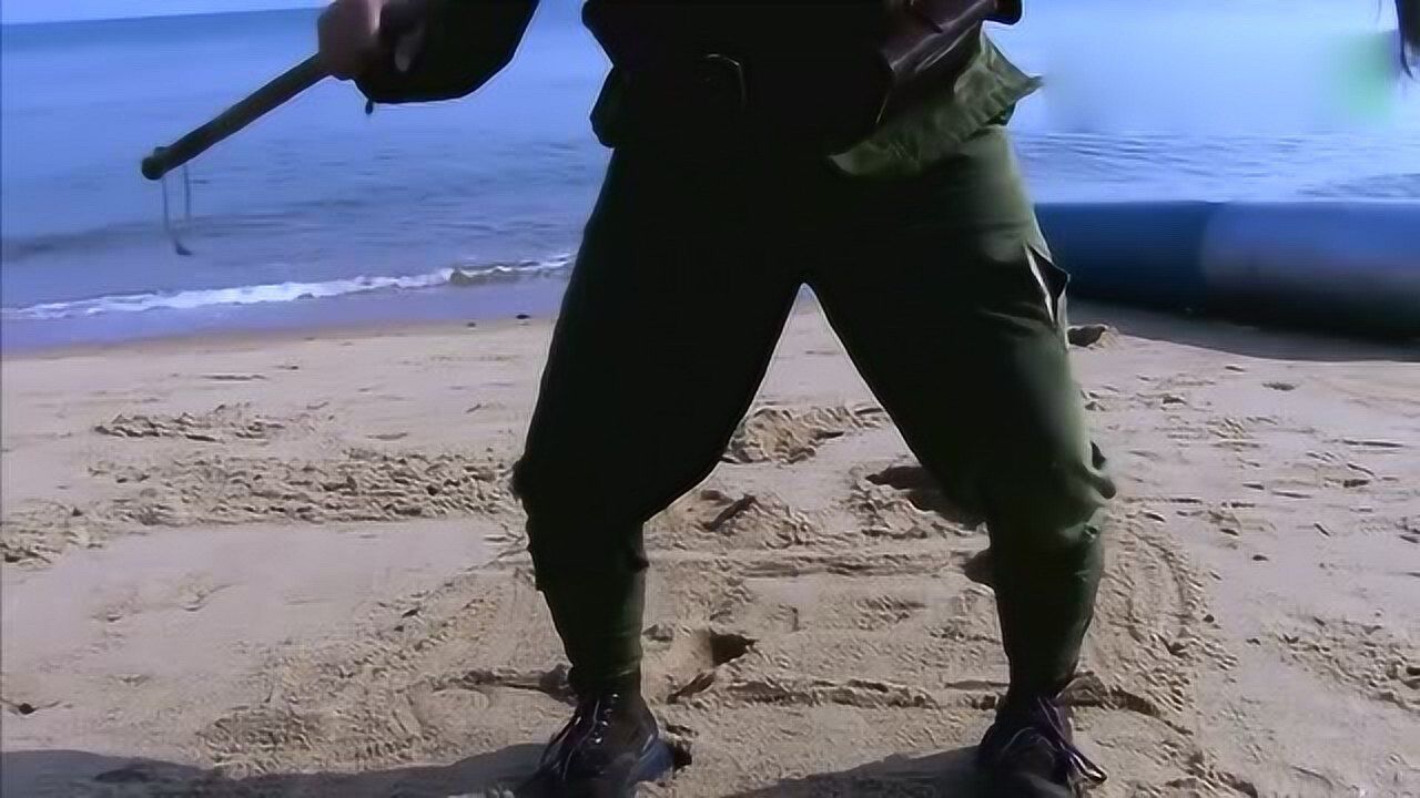 举起手来2:潘长江骑着导弹竟然到了钓鱼岛,这是神马情况