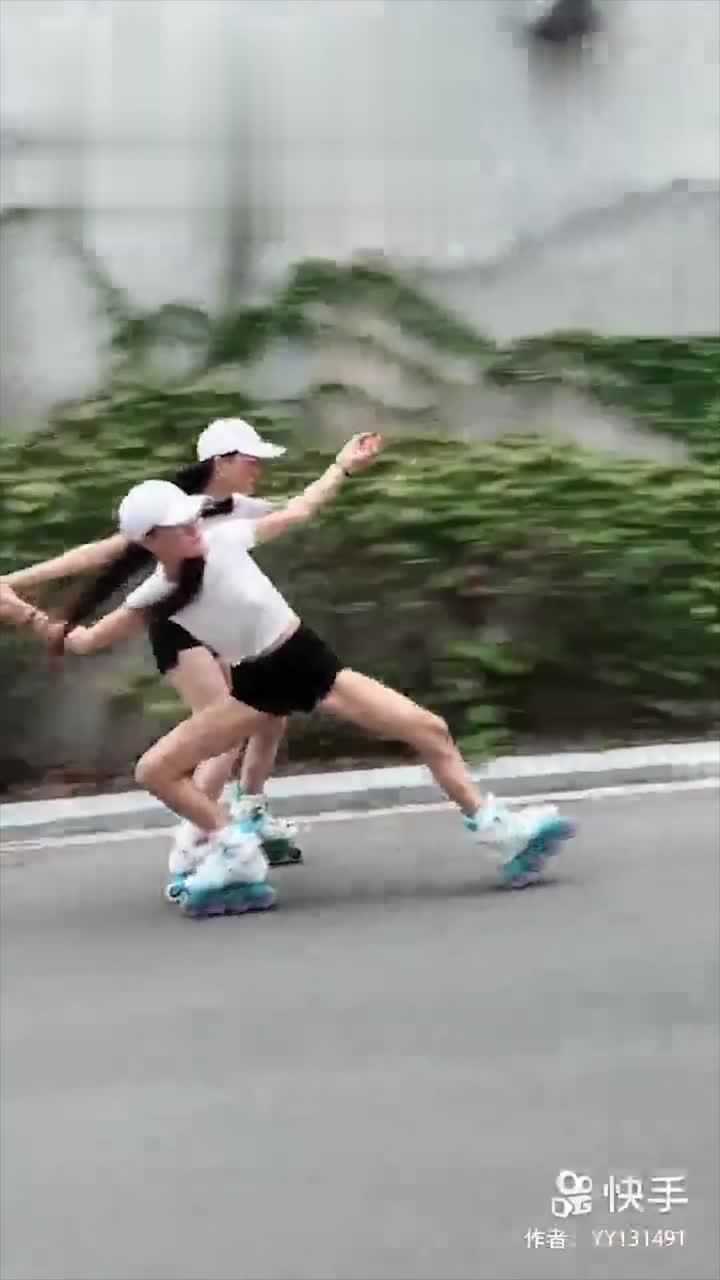 有速度的双飞美女太漂亮_高清1080P在线观看平台_腾讯视频