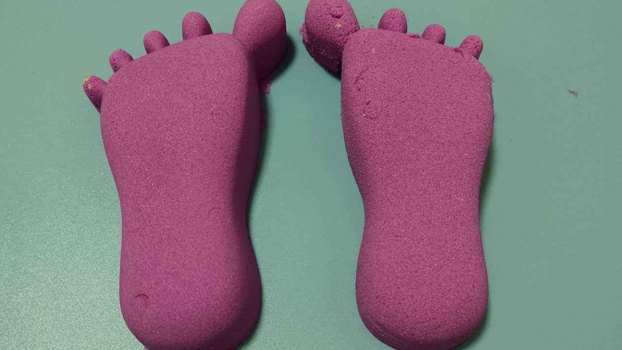 春节放假在家闲的慌拿点粘土彩泥手工制作脚掌