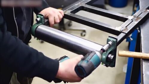 民间自制的移动式皮带输送机