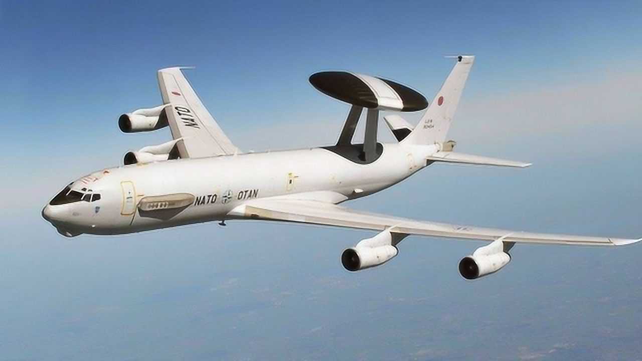 美国e-3"望楼"预警机,能抗地面杂波干扰,其他机型望尘莫及