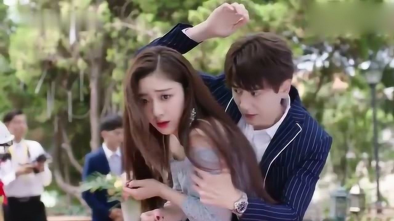 阮东升对伊娃的痴情无人能敌危险时刻他能用自己性命保护伊娃