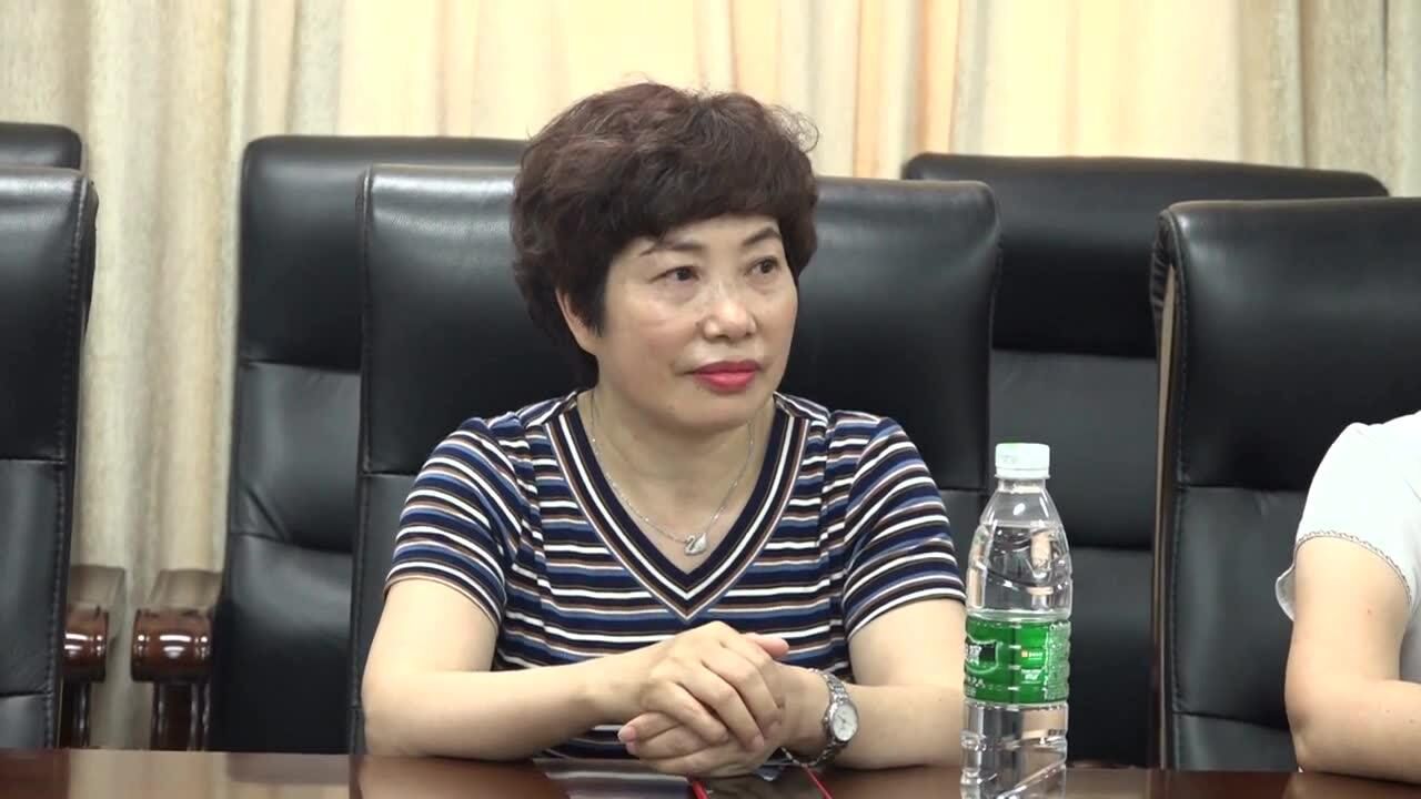 刘竹,甘琼兰,赵发宣,侯燕老师光荣退休仪式