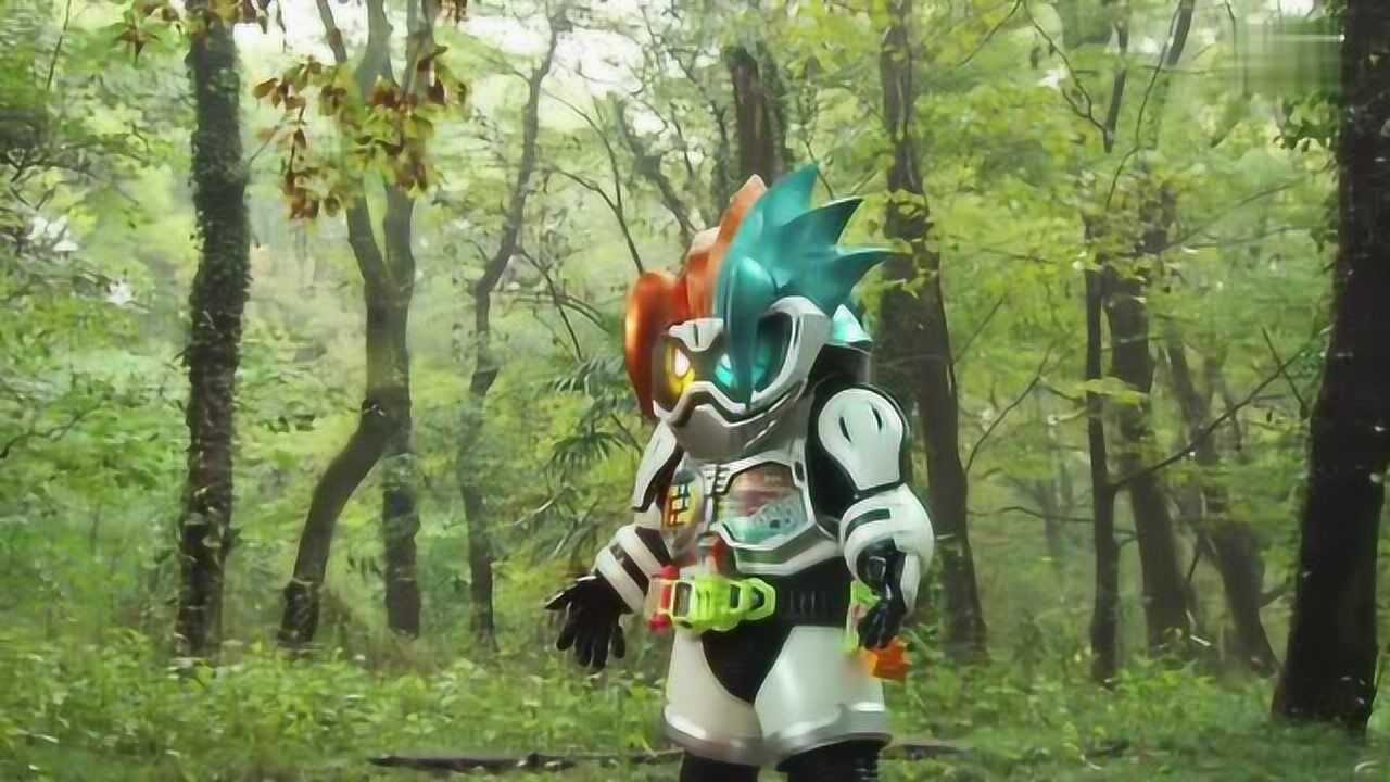 假面骑士exaid永梦利用新的晶卡成功变身新形态