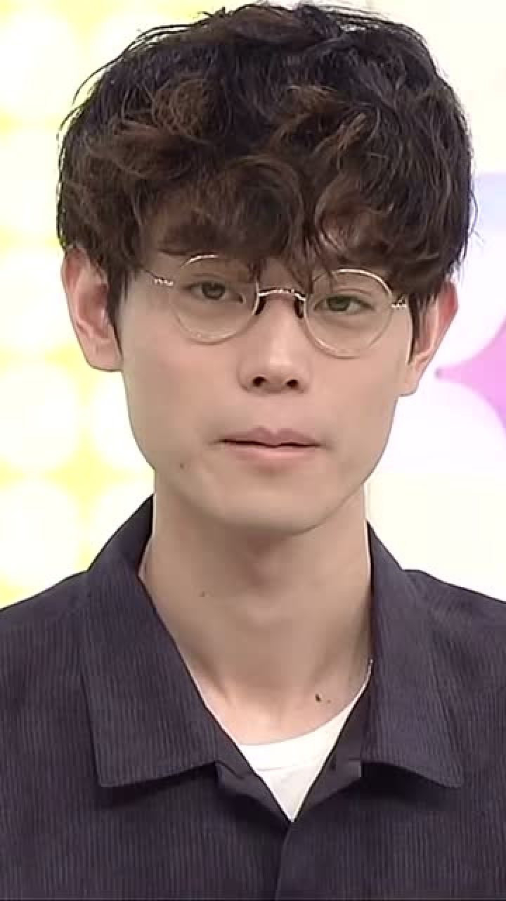 菅田将晖眼镜封印他神仙颜值一摘眼镜秒变铁憨憨呢